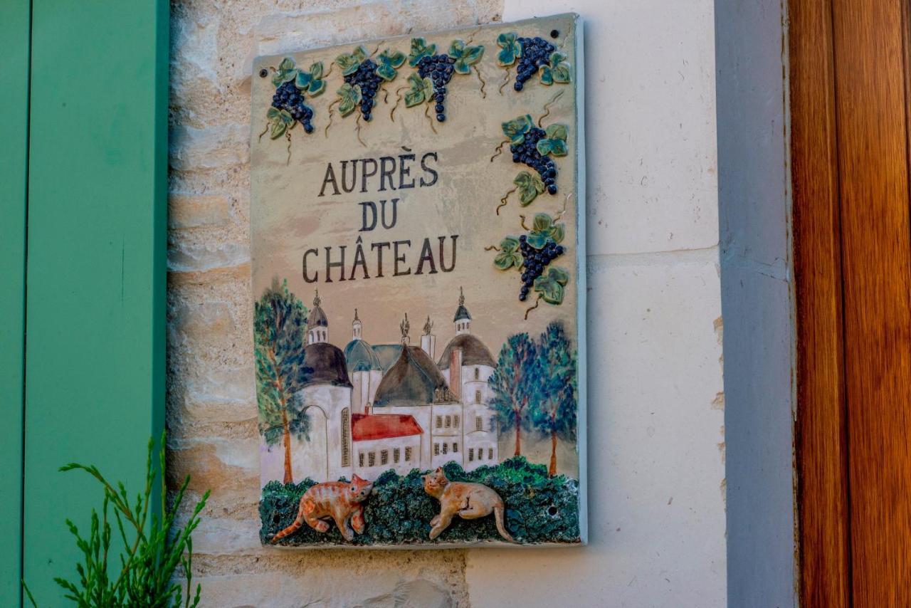 Aupres Du Chateau Tanlay Buitenkant foto